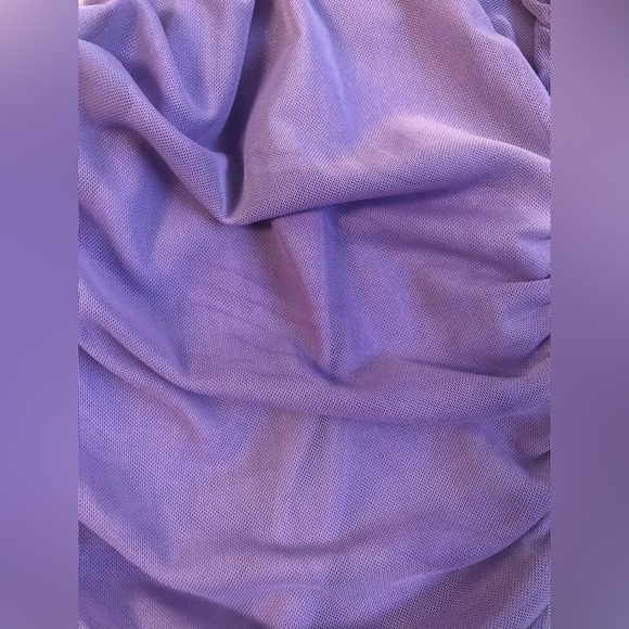 FASHION NOVA RUCHED SLEEVE LONG SLEEVE SNAP CROUCH BODYSUIT - Picture 9 of 10